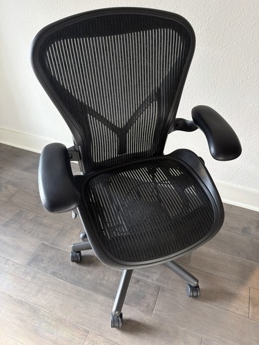 Herman miller aeron chair - herman,