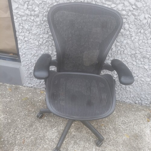 Herman miller aeron office - herman,