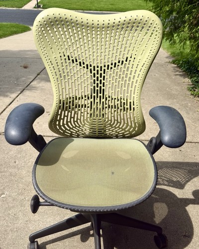 Herman miller aeron office - herman,