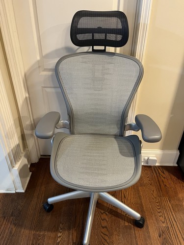 Herman miller aeron chair - herman,