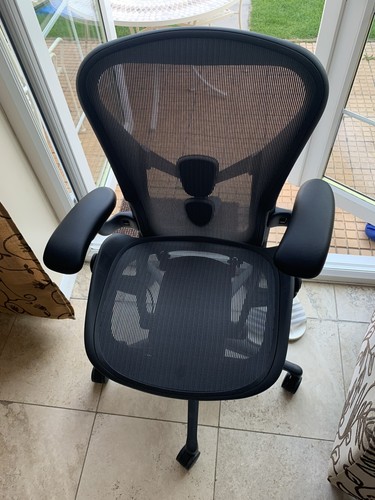 Herman miller aeron - miller,