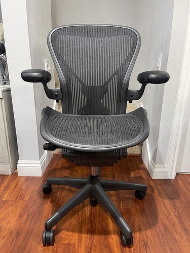 Herman miller aeron chair - herman,